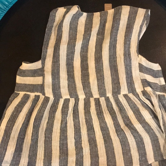 NWT J Crew sleeveless linen top! - Picture 3 of 4